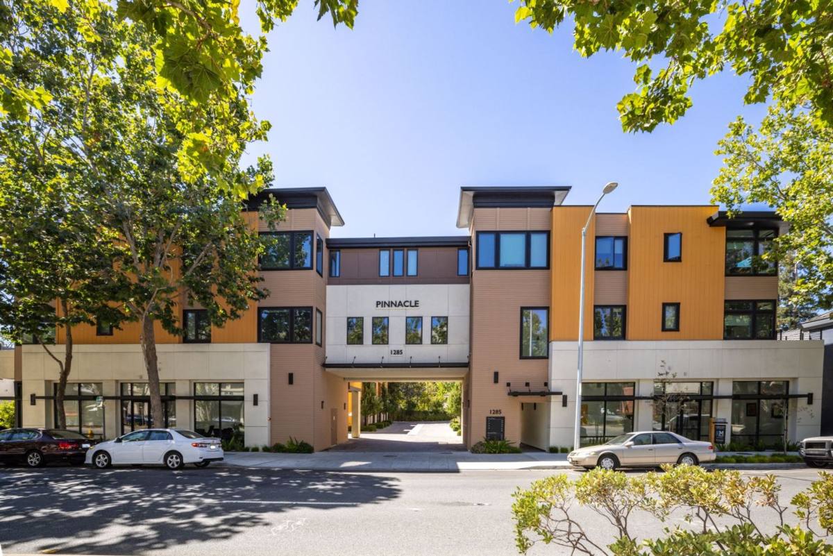 Apartment for rent at 1285 El Camino Real, Menlo Park, CA 94025