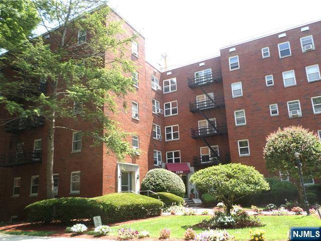 Apartment for rent at 2330 Linwood Ave #1A-1A, Bergenfield, NJ 07621