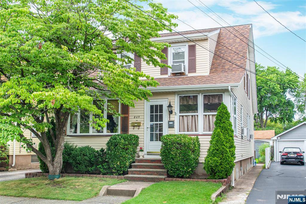 Apartment for rent at 8-07 Fern St, Clifton, NJ 07013