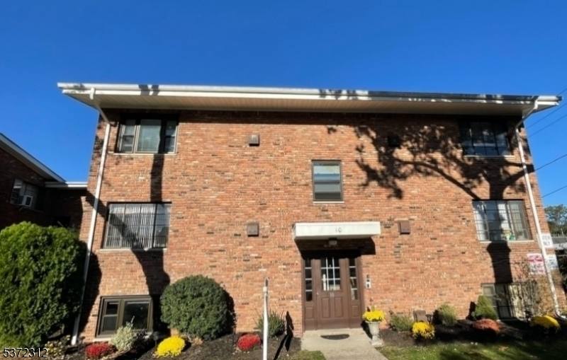 Condo for rent at 10 Washington St, Avenel, NJ 07001