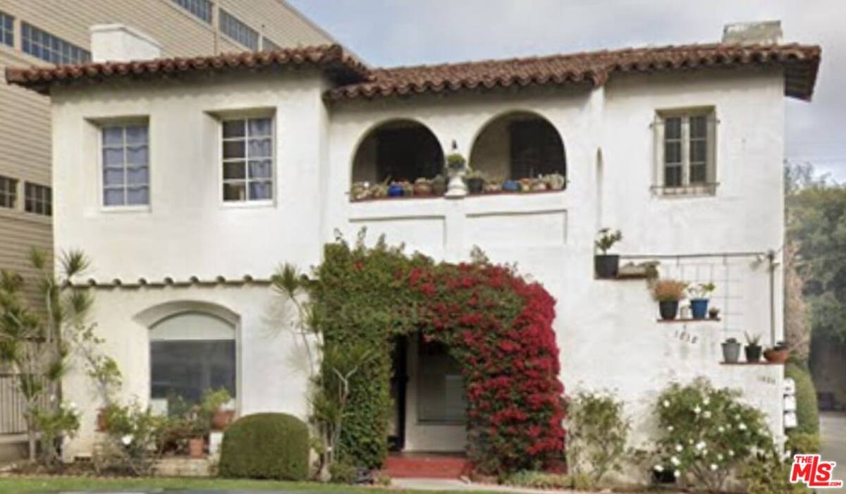 Apartment for rent at 1820 Manning Ave #1-1, Los Angeles, CA 90025