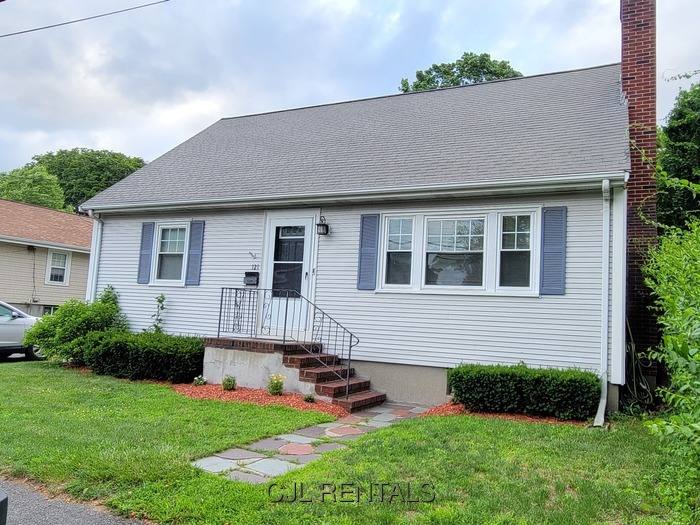 Apartment for rent at 121 Bedford St, Waltham, MA 02453