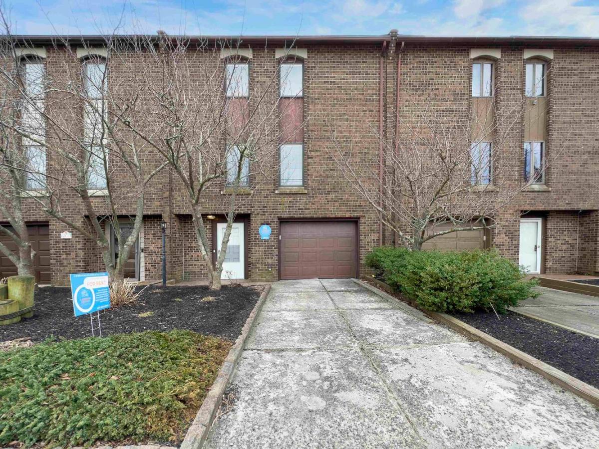 Townhouse for rent at 26 N Washington Ave #A-A, Atlantic City, NJ 08404