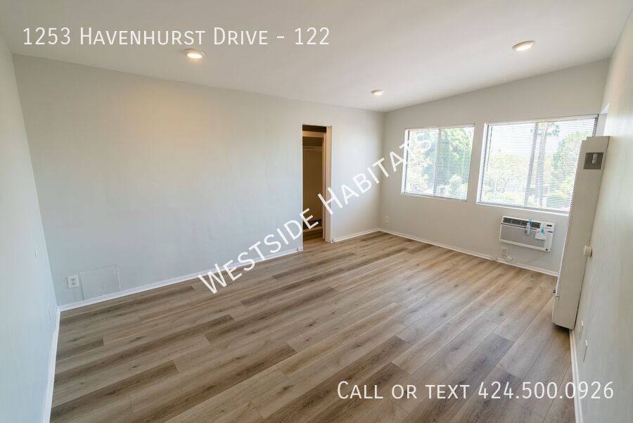 1253 Havenhurst Dr #122, Los Angeles, CA 90046