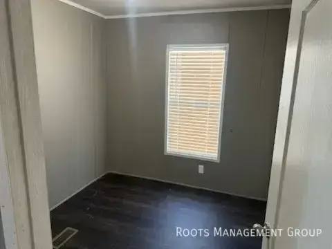 4842 S Topeka Blvd #29, Topeka, KS 66609