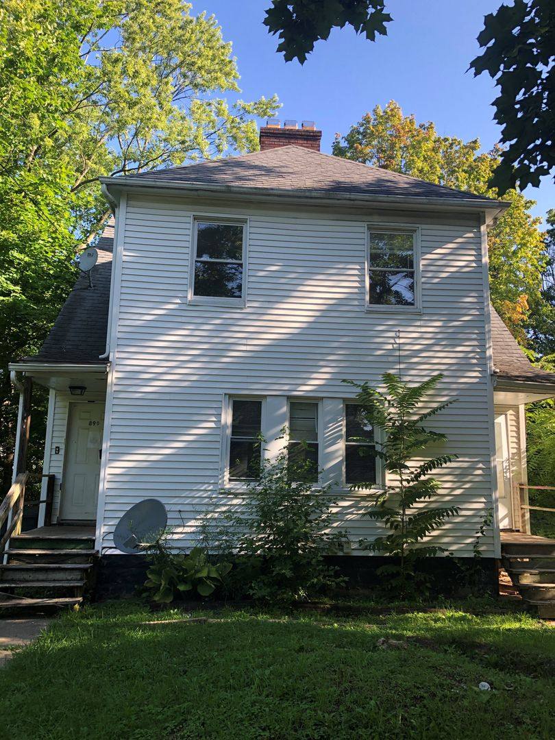 Apartment for rent at 897 Stadelman Ave, Akron, OH 44320