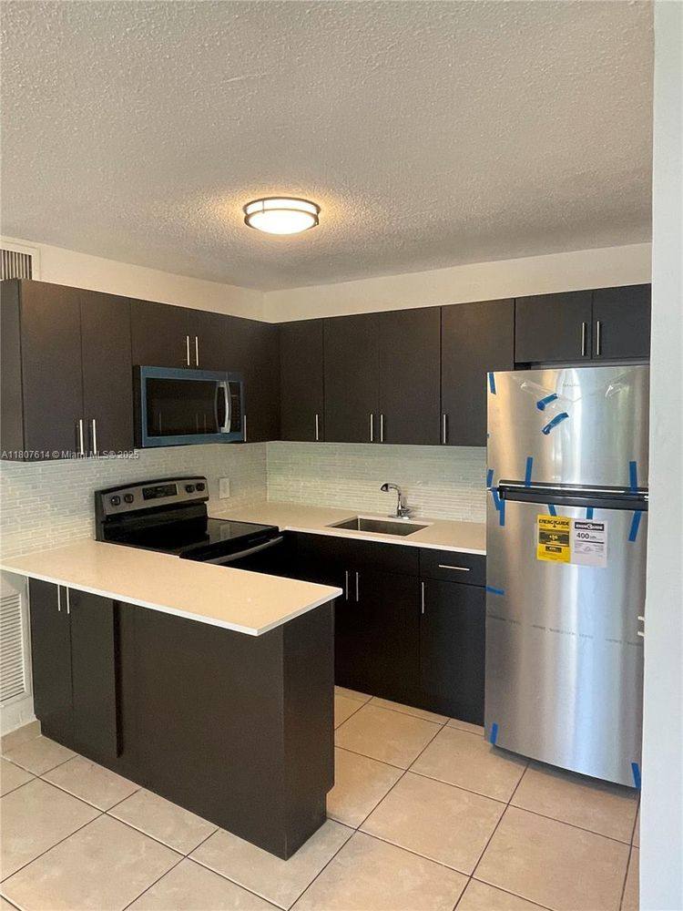 Apartment for rent at 2385 SW 27th St #4-4, Miami, FL 33133