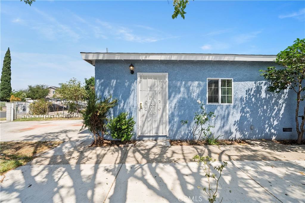 Apartment for rent at 9796 Stanwin Ave, Pacoima, CA 91331