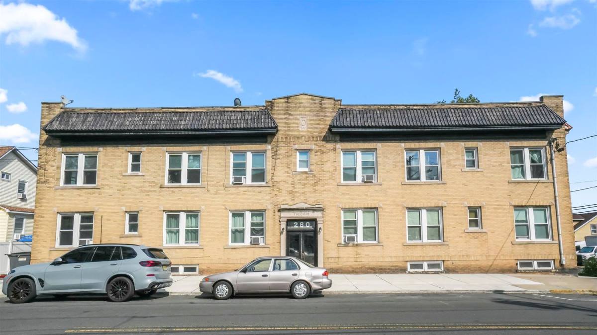 Apartment for rent at 260 Davis Ave #202, Belleville, NJ 07109
