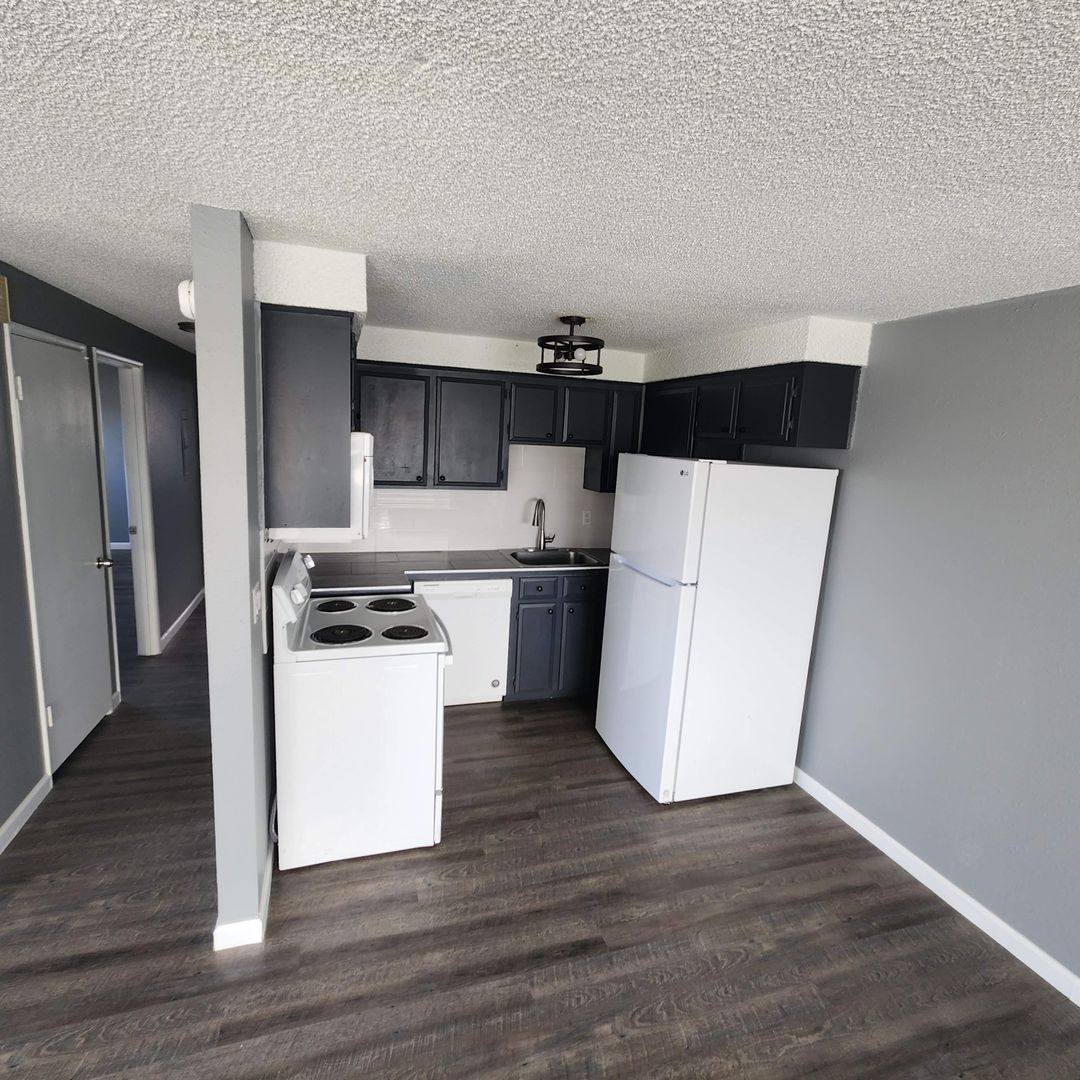 Apartment for rent at 810 S Holladay Dr, Seaside, OR 97138