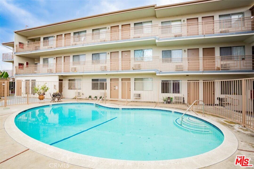 Apartment for rent at 571 Fairview Ave #21-21, Los Angeles, CA 90033