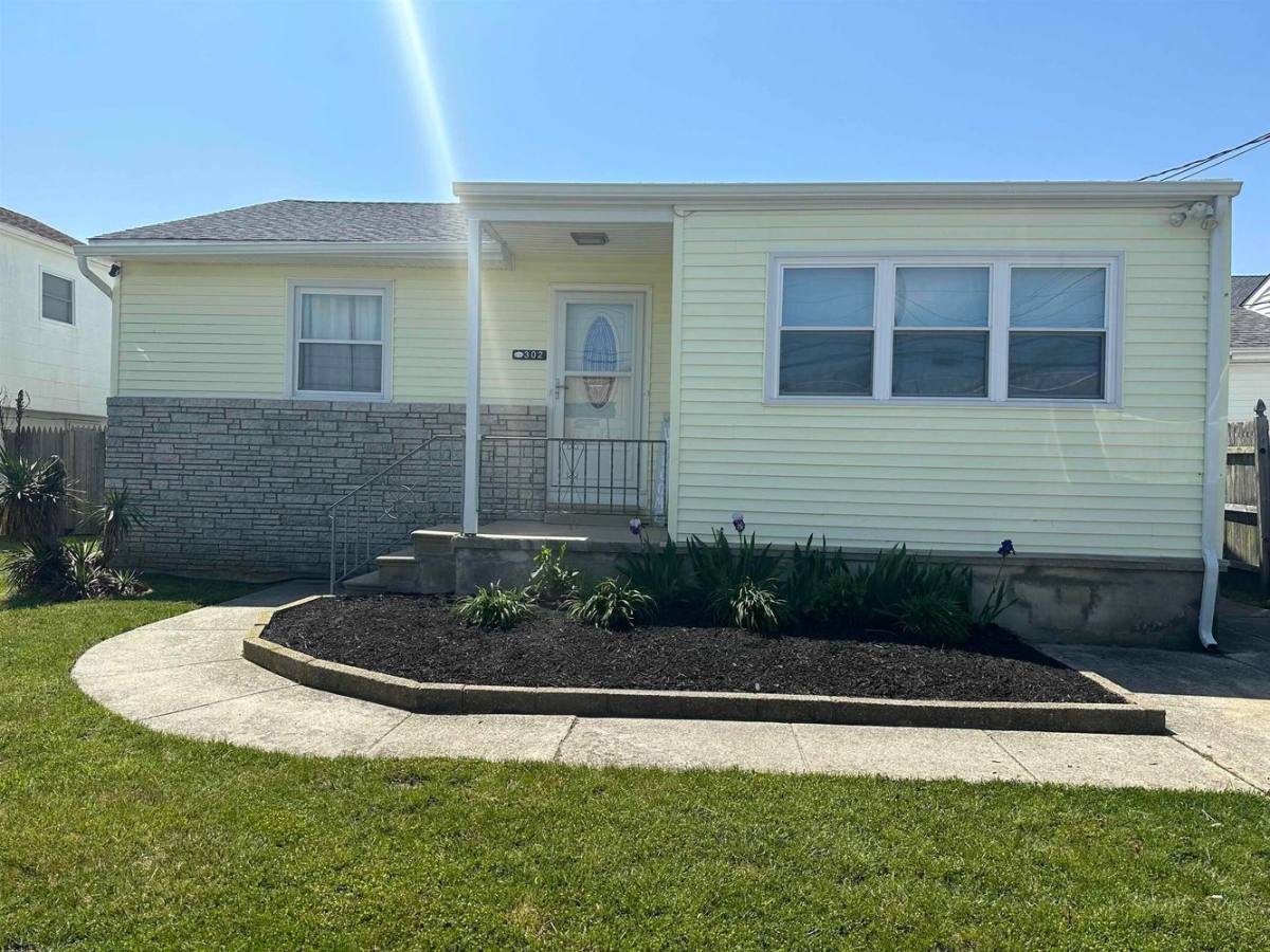 Apartment for rent at 302 Sheridan Place #302, Atlantic City, NJ 08404