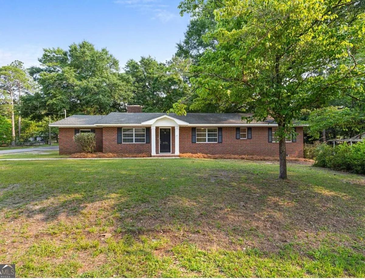 House for rent at 406 Pitt Moore Rd, Statesboro, GA 30458