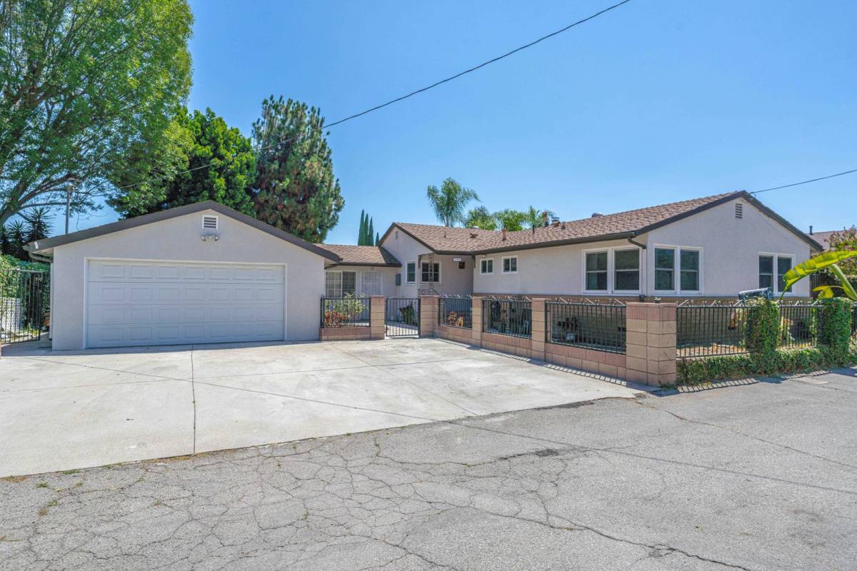 House for rent at 17916 Gridley Rd, Artesia, CA 90701