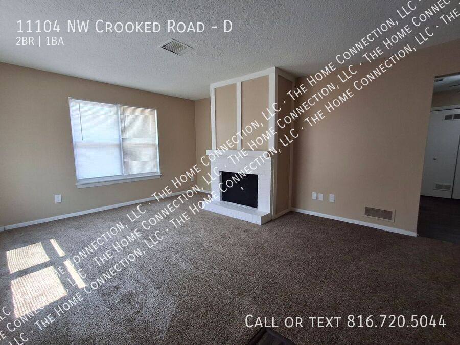 Townhouse for rent at 11104 NW Crooked Rd #D, Kansas City, MO 64152