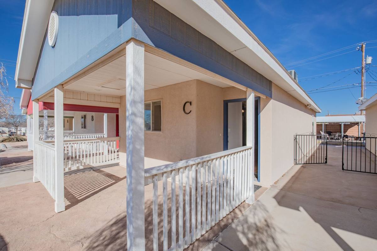Apartment for rent at 800 Sherwood Dr, Alamogordo, NM 88310