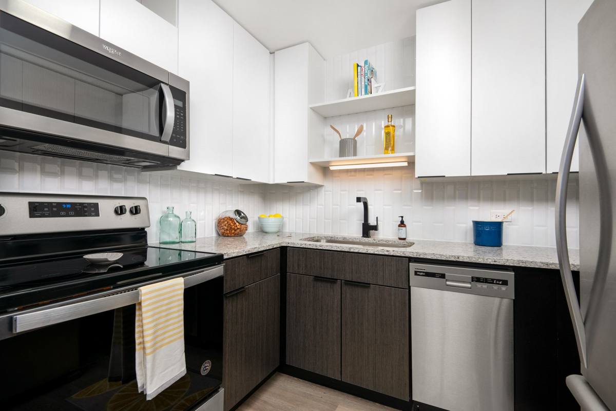 Apartment for rent at 77 W Huron St, Chicago, IL 60654