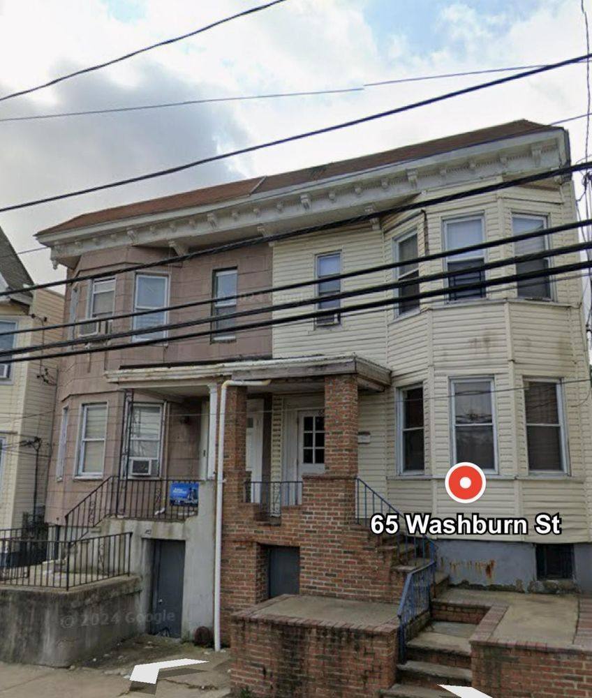 Apartment for rent at 65 Washburn St #2-2, Bayonne, NJ 07002
