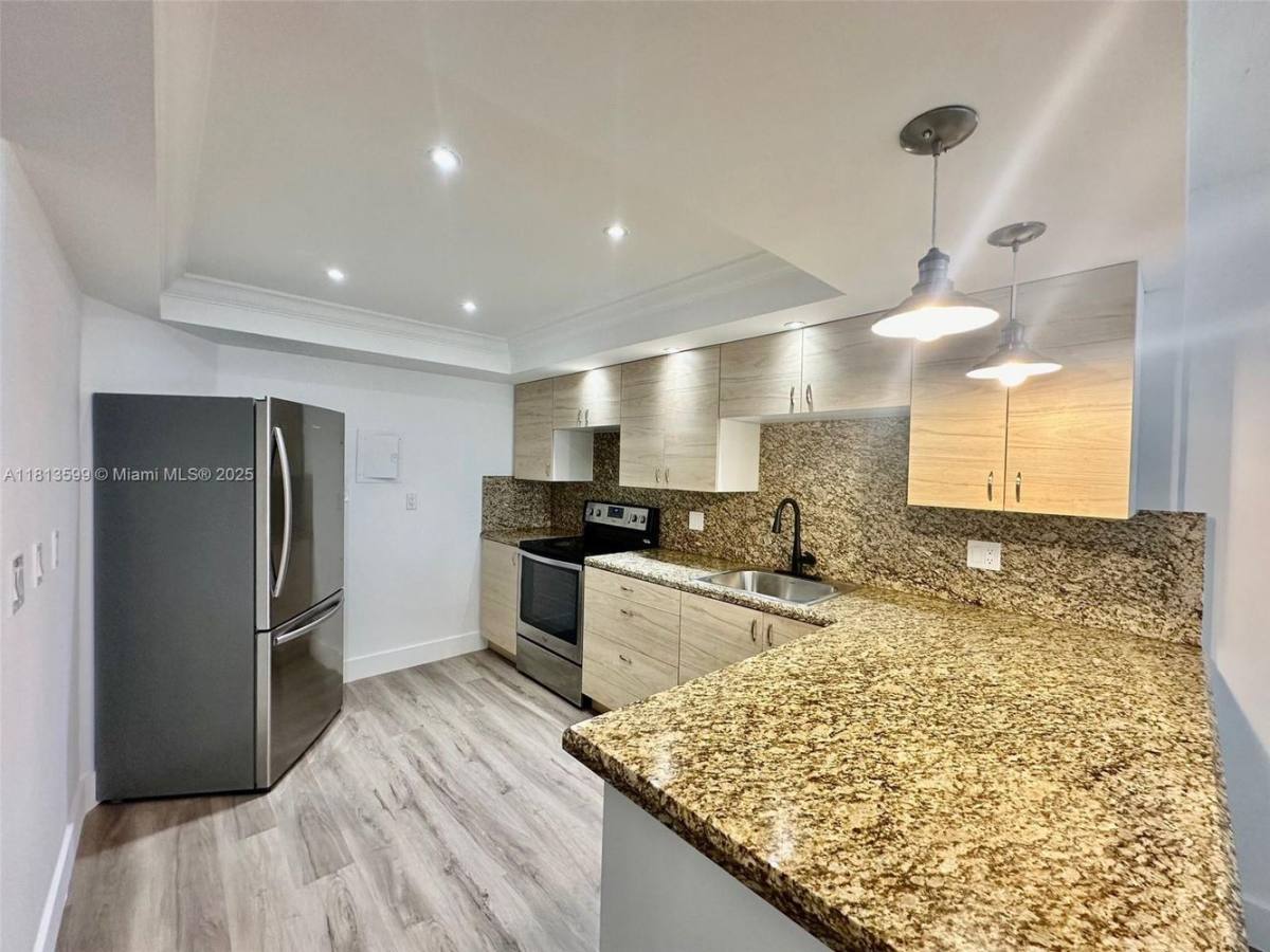 Apartment for rent at 1301 NE Miami Gardens Dr #521W, Miami, FL 33179
