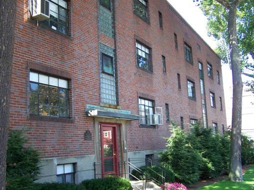 78 Saint Paul St, Brookline, MA 02446