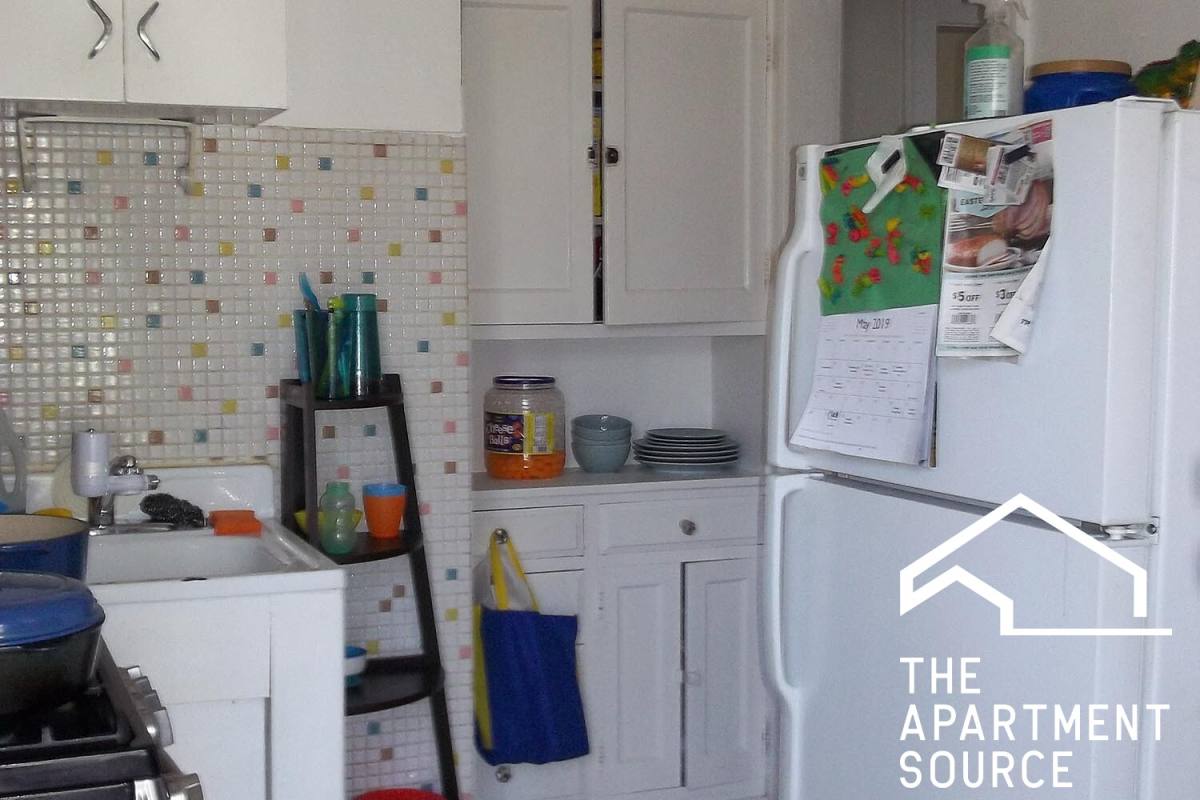 Apartment for rent at 3703 N Hoyne Ave #2, Chicago, IL 60618