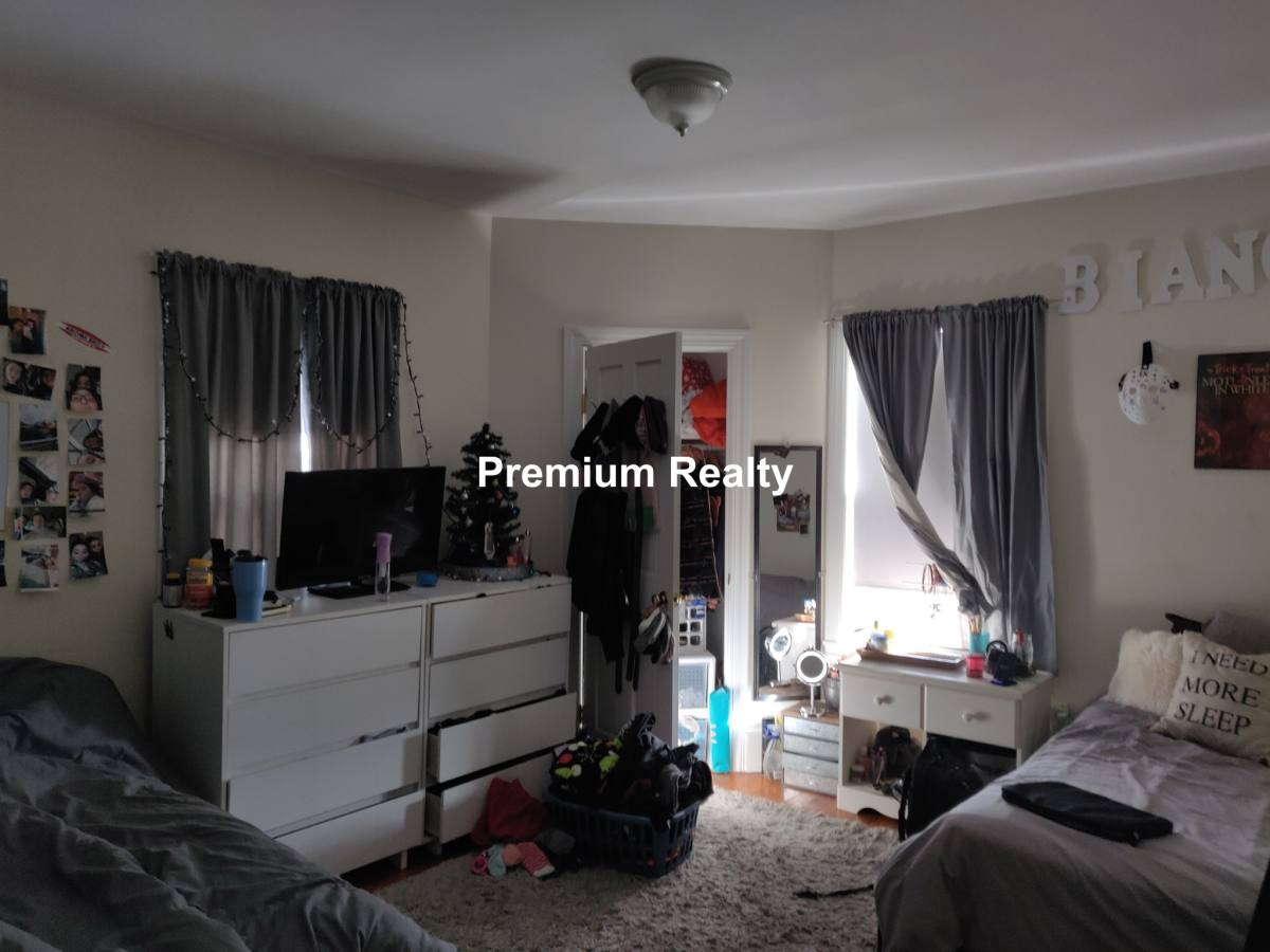 Townhouse for rent at 14 Middle, Newton, MA 02458