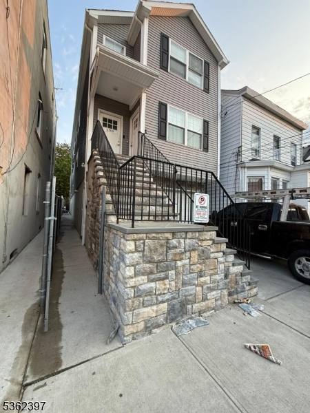 Apartment for rent at 108 4th Ave #108, Clifton, NJ 07013