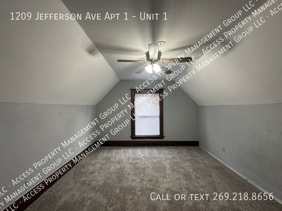 Townhouse for rent at 1209 Jefferson Ave #1, Kalamazoo, MI 49006