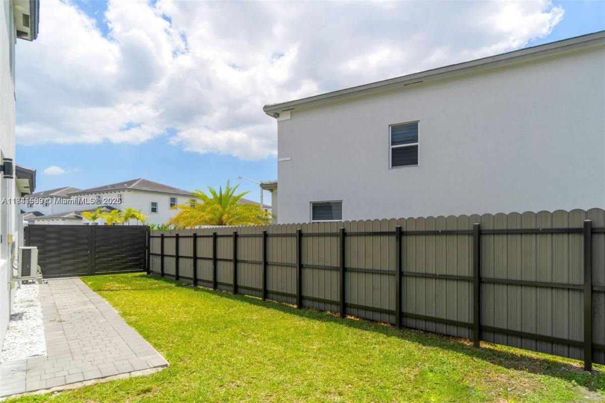 Apartment for rent at 18430 SW 136th Court, Miami, FL 33177
