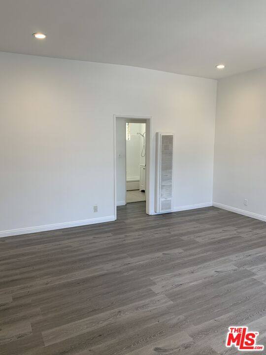 Apartment for rent at 5360 Kester Ave #11-11, Van Nuys, CA 91411