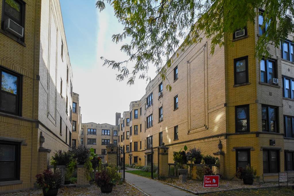 Apartment for rent at 3819 Greenview #WA9, Chicago, IL 60613