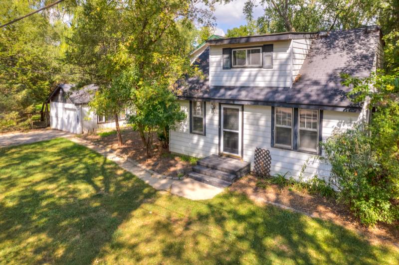 House for rent at 25420 W Golfview Ave, Antioch, IL 60002