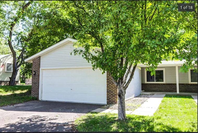 Townhouse for rent at 1377 Hadley Ave N, Saint Paul, MN 55128