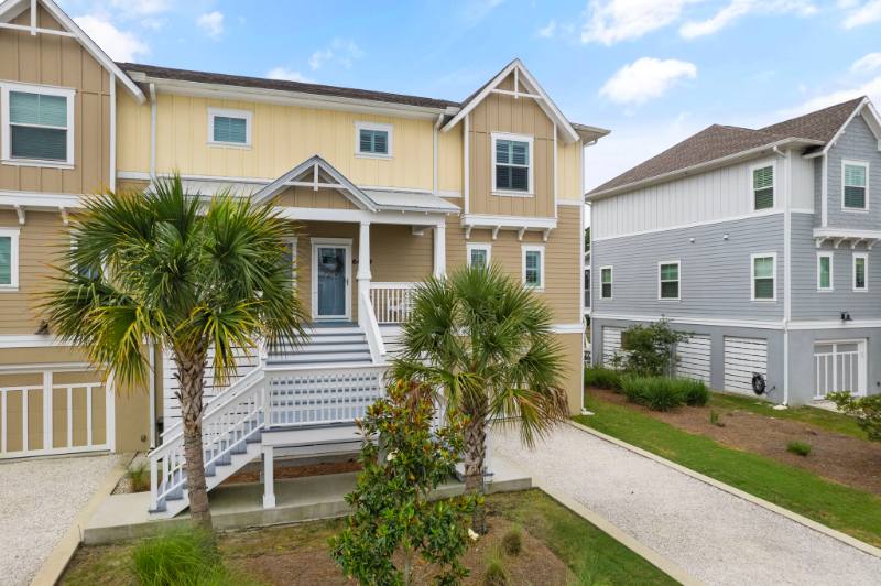 Townhouse for rent at 6609 Carlinga Dr, Pensacola, FL 32507