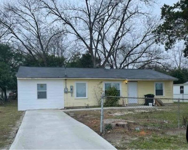 House for rent at 405 N Ave, Warner Robins, GA 31093