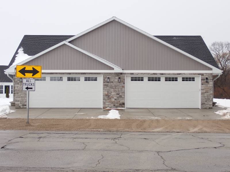 Apartment for rent at 1101-1103 Spartan Rd, Green Bay, WI 54311