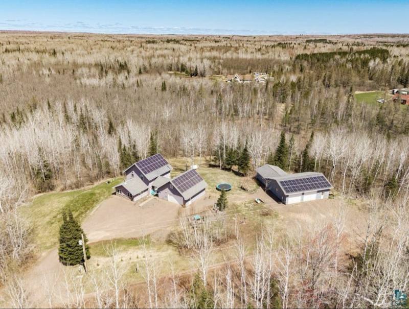 House for rent at 769 Old Drummond Rd, Two Harbors, MN 55616