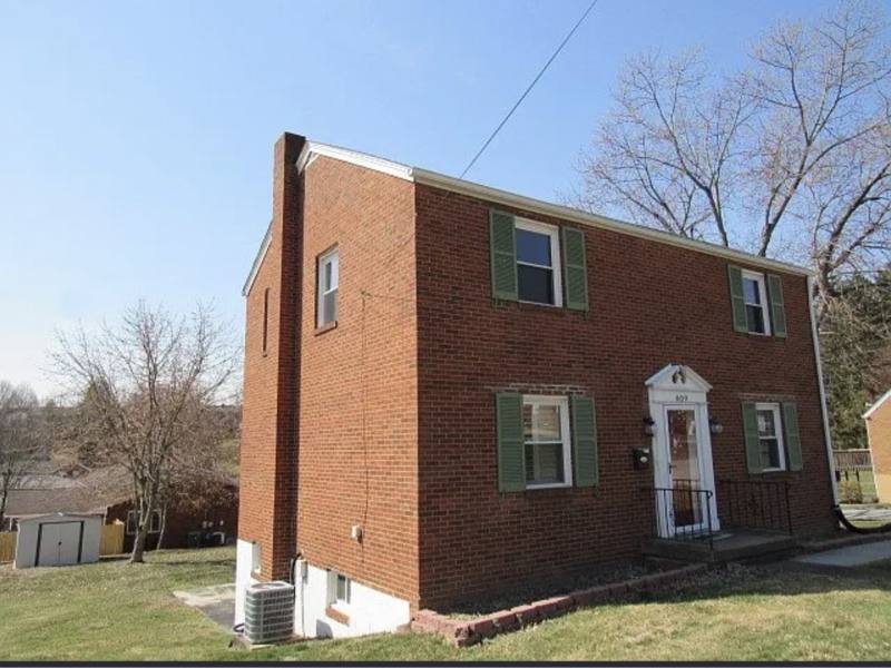 House for rent at 409 Derrick Ave, Uniontown, PA 15401