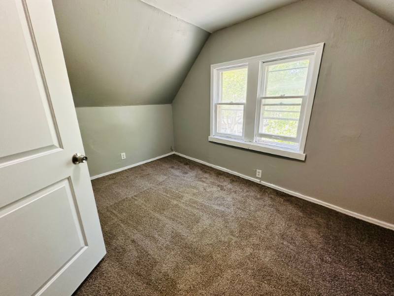 Apartment for rent at 8710 Vineyard Ave #UPSTAIRS, Cleveland, OH 44105