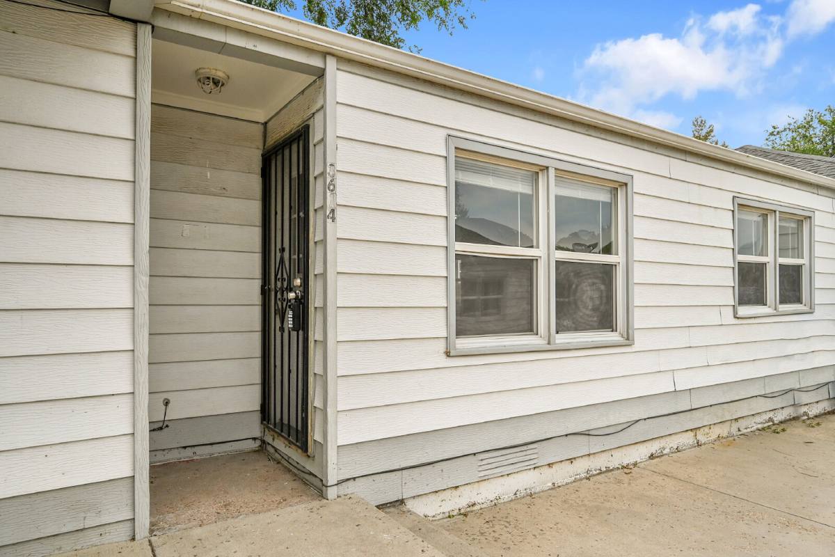 Apartment for rent at 3602 -3616 S King St 3614, Denver, CO 80236