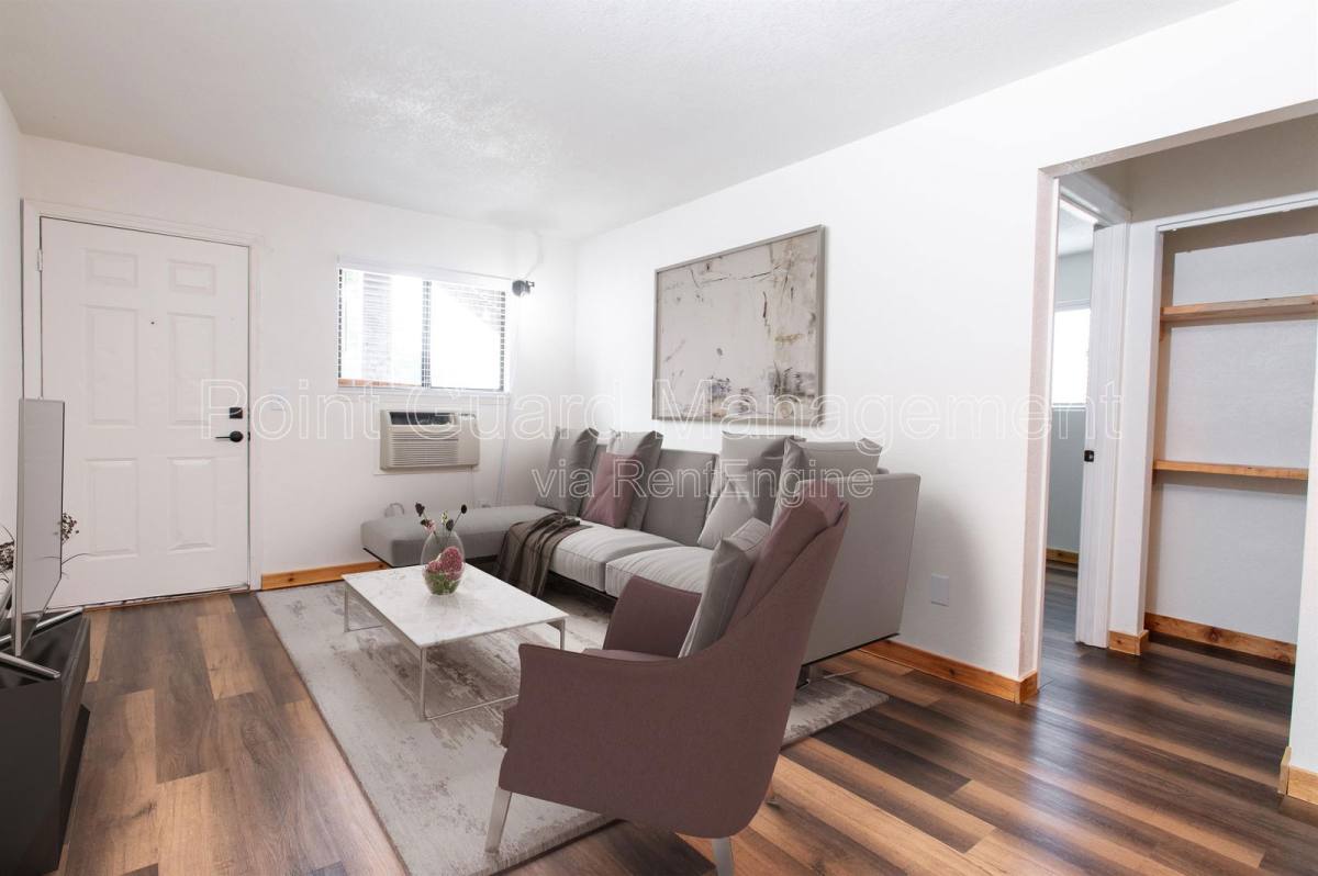 Apartment for rent at 338 N Lorraine Ave #210, Wichita, KS 67214