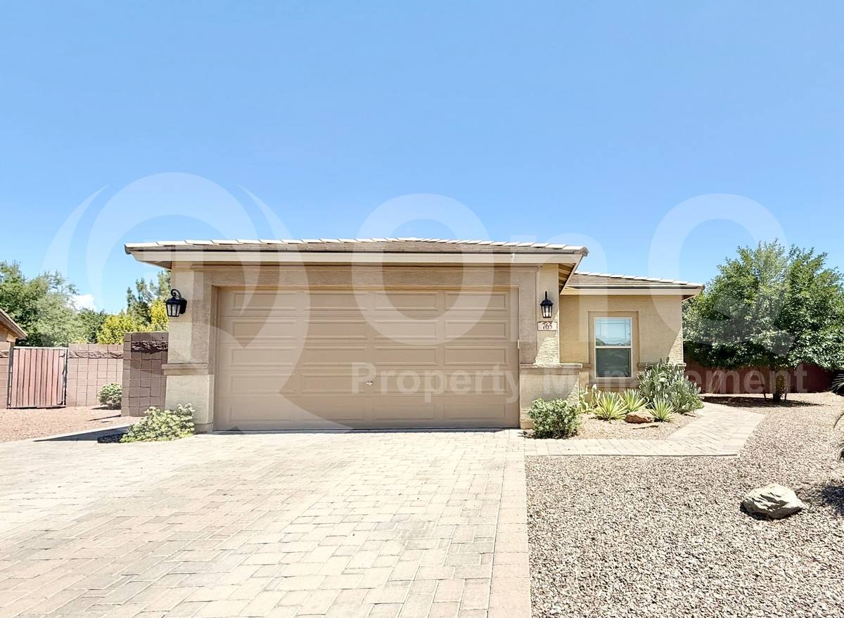 House for rent at 765 W Whistling Thorn Ave, San Tan Valley, AZ 85140