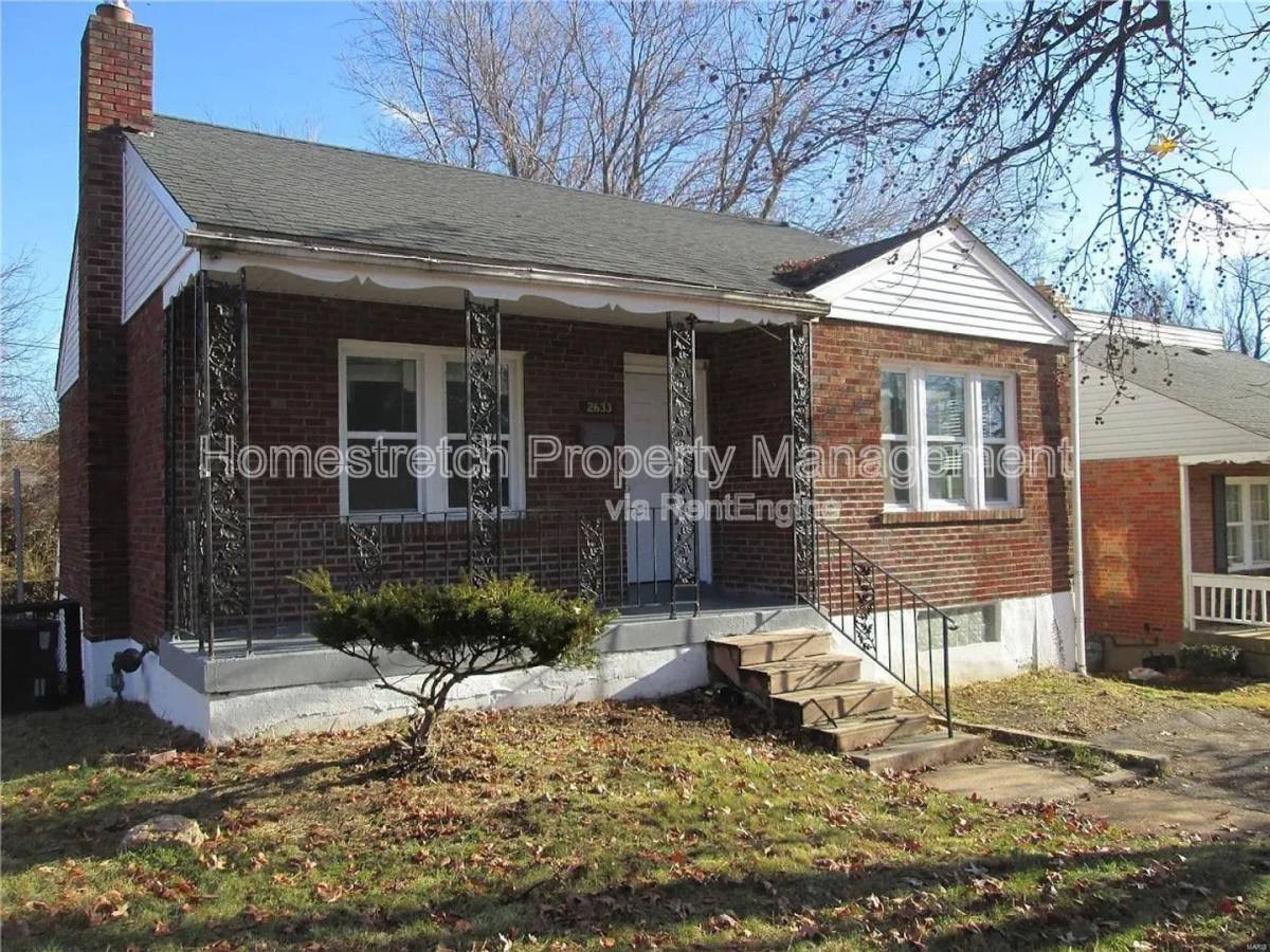 House for rent at 2633 Avie Dr, Saint Louis, MO 63136