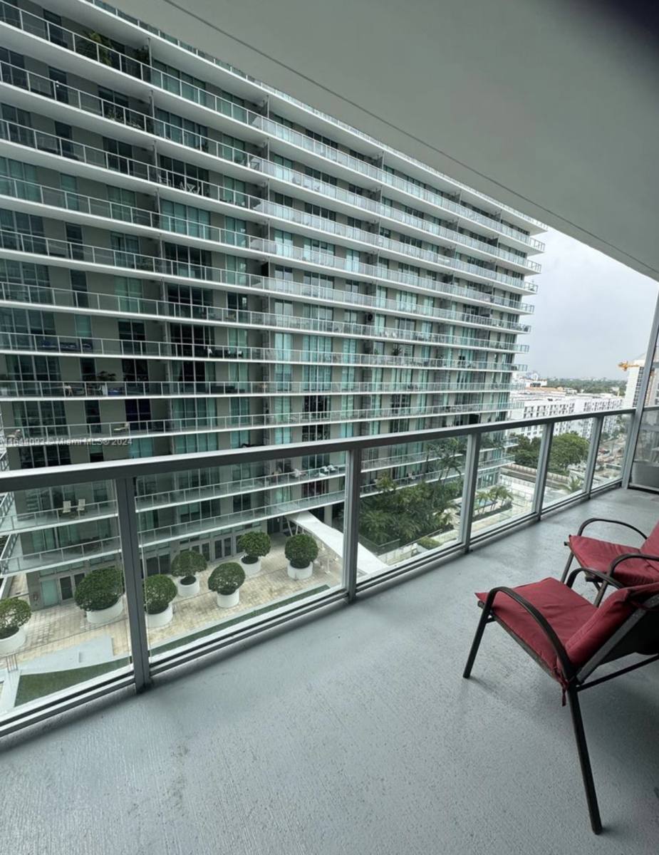 Apartment for rent at 45 SW 9th St, Miami, FL 33130