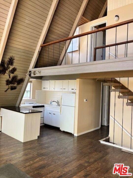 House for rent at 117 20th Place, Manhattan Beach, CA 90266