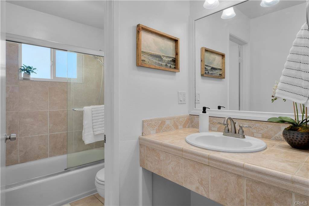 Townhouse for rent at 1006 Palm Lane, Redondo Beach, CA 90278