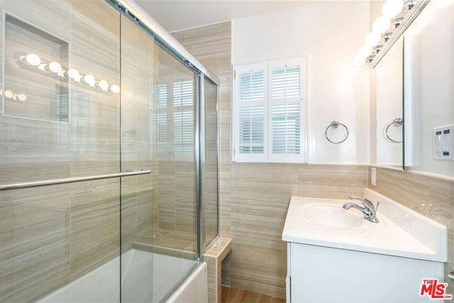 House for rent at 1876 Roscomare Rd, Los Angeles, CA 90077