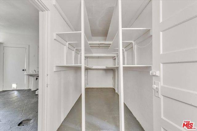 House for rent at 626 N Canon Dr, Beverly Hills, CA 90210