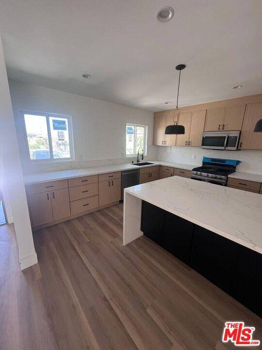 House for rent at 7669 Beeman Ave, North Hollywood, CA 91605