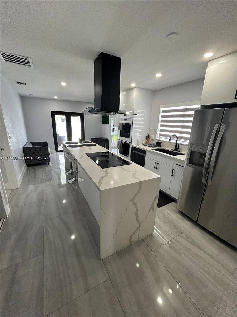 1825 NW 154th St, Opa Locka, FL 33054